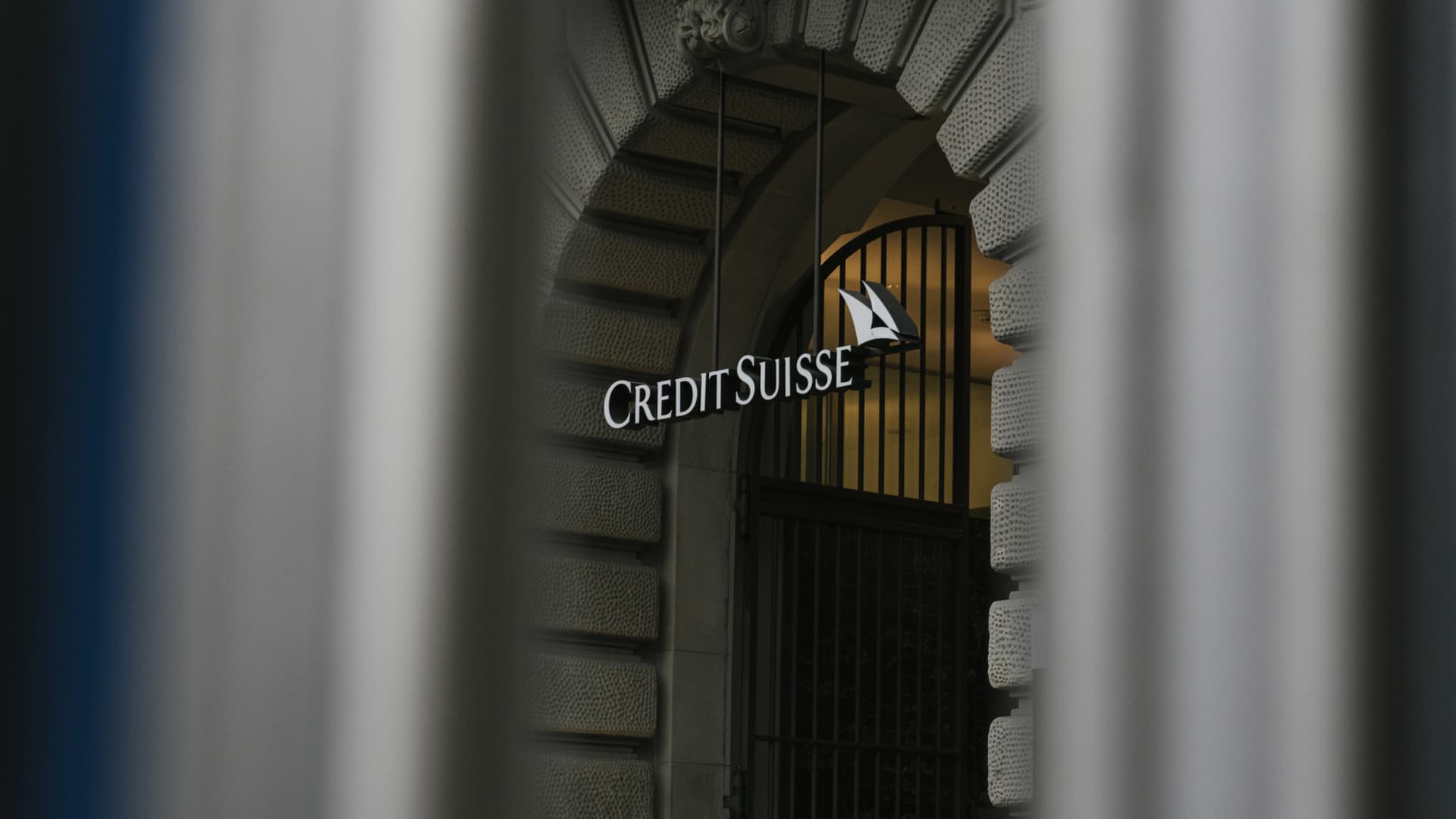 Credit Suisse issues profit warning for second quarter