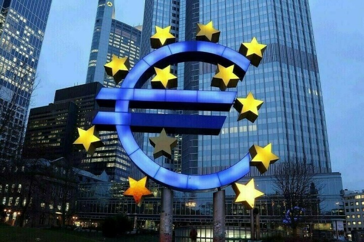 Draghi’s turmoil revives Italy debt crisis fears - Markets