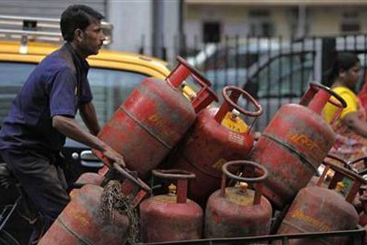 ‘Smokeless’ LPG bringing tears to eyes as prices rise 30 pc in one year