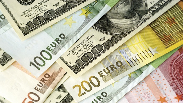EUR/USD Still Vulnerable, but Natural Gas Pullback Could Offer Near-Term Respite