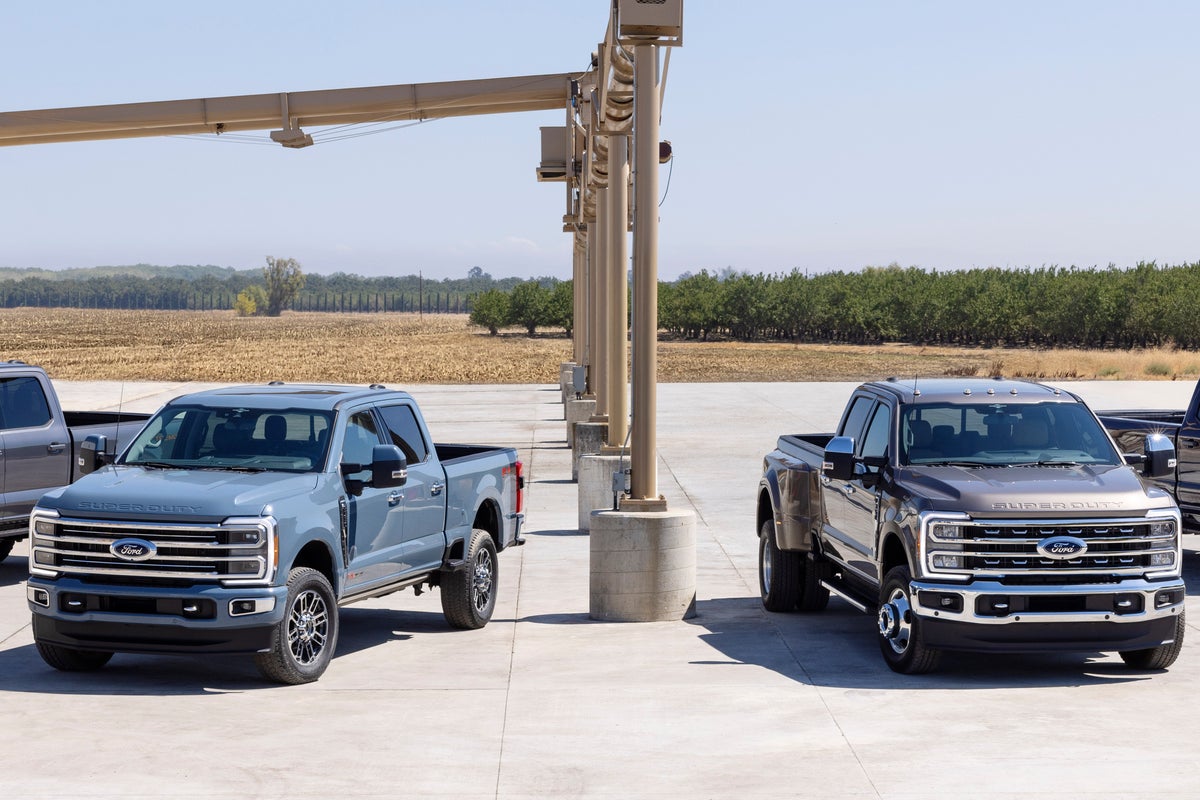 Ford Revamps F-Series Super Duty Pickup Trucks With New Design, 5G Connectivity: Here's When It Will Be Released - Ford Motor (NYSE:F)