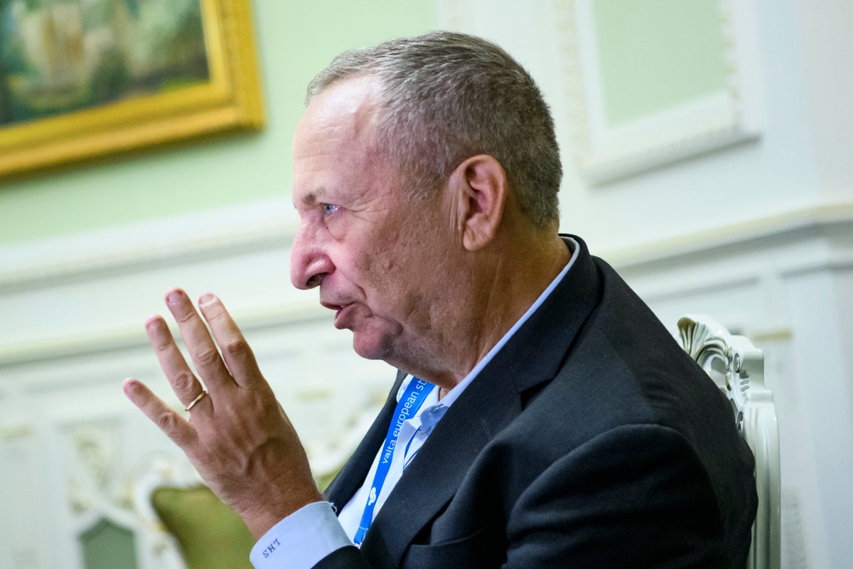 Larry Summers Says Sense Of Saudi-Russian Collaboration 'Can't Be Happy One For Americans' - United States Brent Oil Fund, LP ETV (ARCA:BNO), Vanguard Energy ETF (ARCA:VDE)