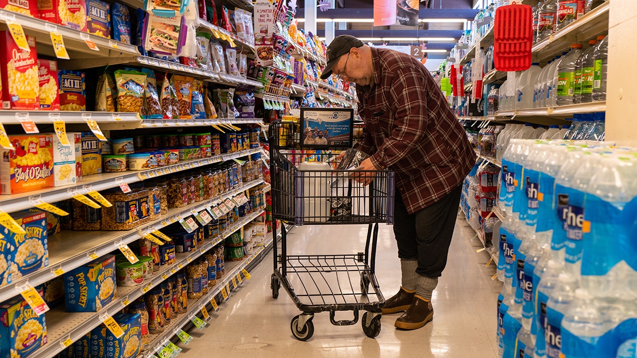 Nearly 70% of Americans struggling to pay grocery bills, survey finds