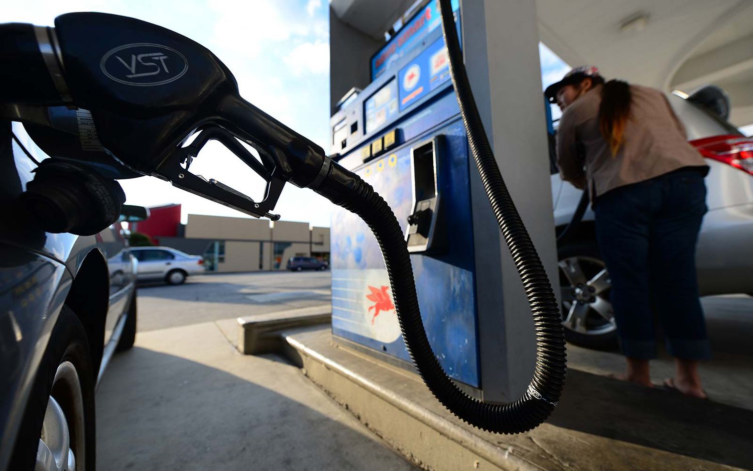 Gas Price Forecast Limits Broader Hope on Inflation