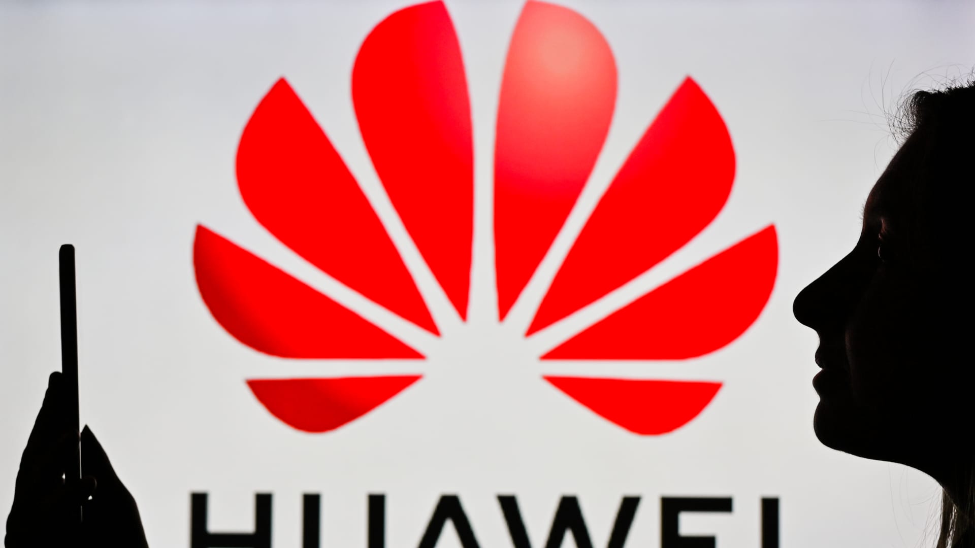 Huawei licenses 5G patents to rival as U.S. sanctions bite